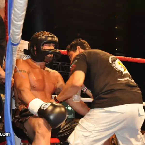 Pelea de box entre Gabriel Soto vs Marcus Ornellas y Miguel Torruco vs Antonio de la Vega