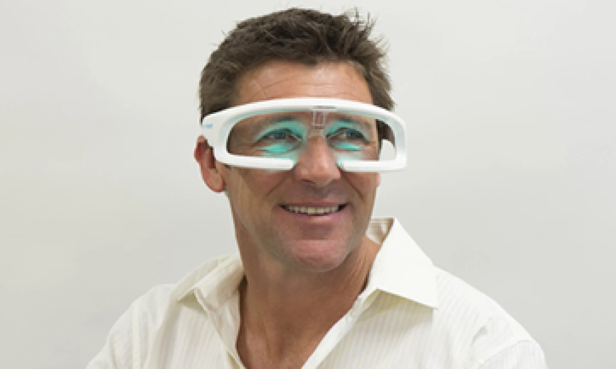 Las gafas Re-Timer también incrementan la energía y combaten la fatiga de las personas. (Foto: Cortesia de re-timer.com)