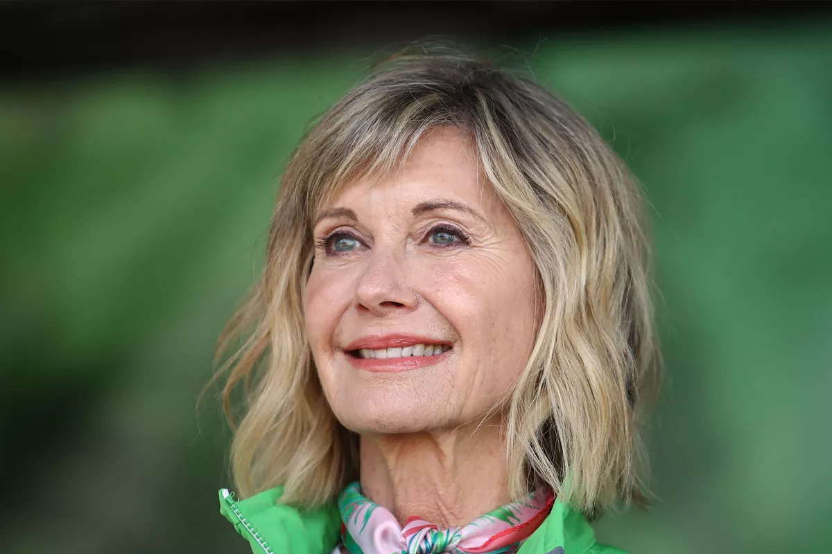 Famosos reaccionan a la muerte de Olivia Newton-John