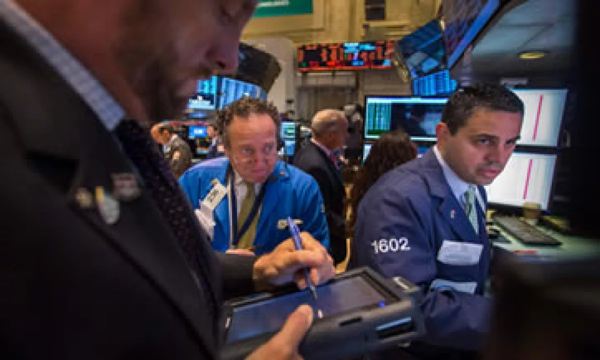 El Nasdaq cerró plano este miércoles en un día de pocas operaciones por el feriado en EU. (Foto: Archivo)
