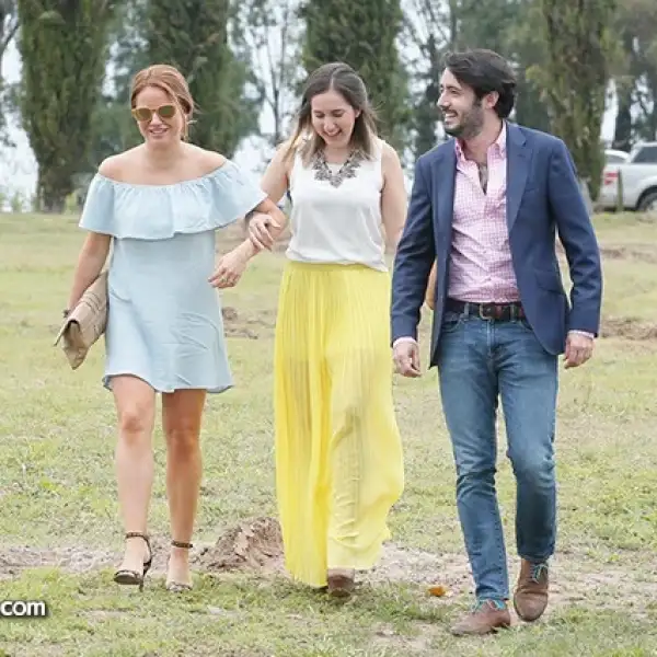 Virginia Pérez,Thalia Villavisencio,Juan José Zubiri
