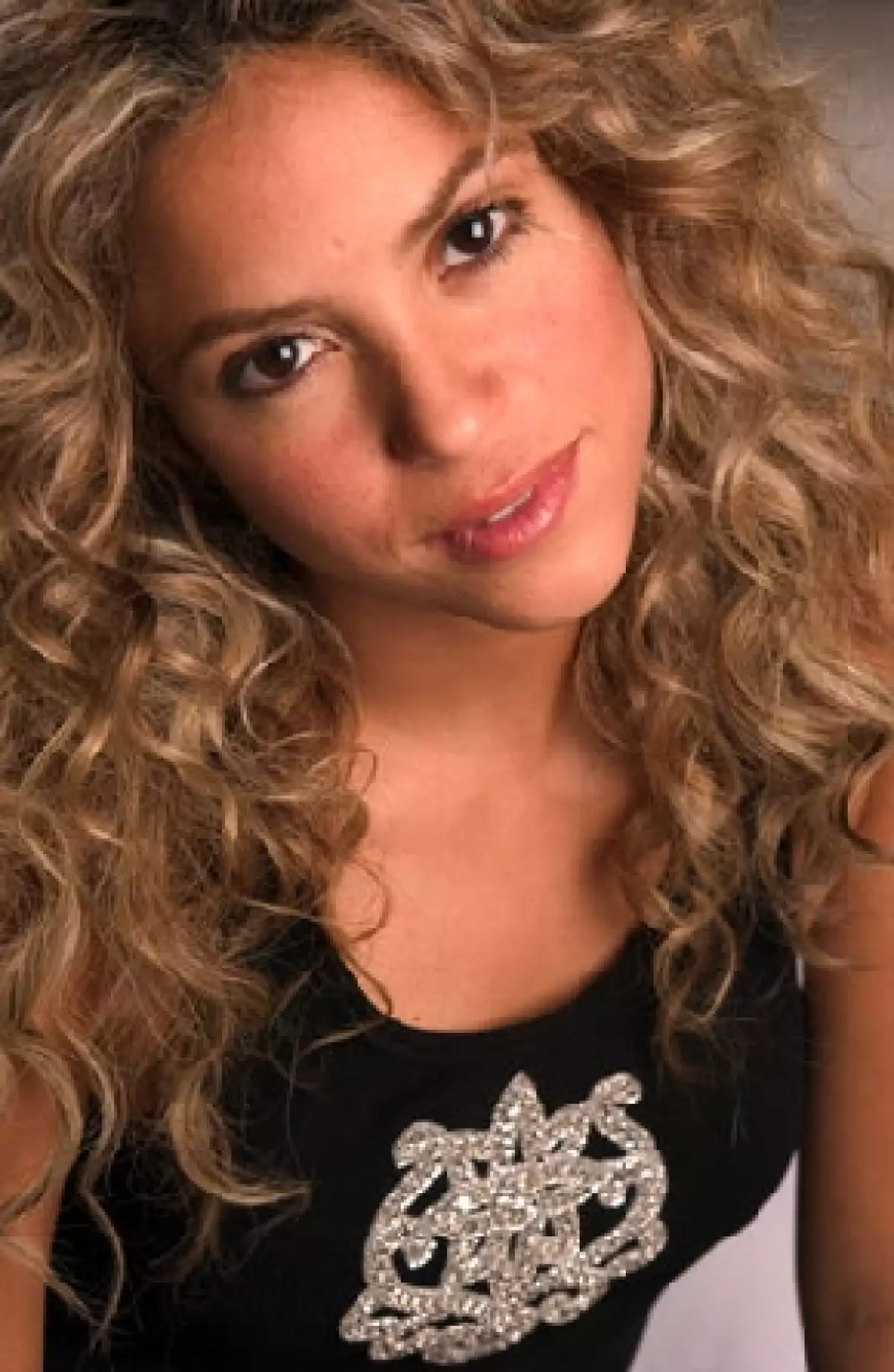 "Hay una necesidad inmediata para la asistencia humanitaria en Haití, pero debemos plantearnos los retos de la reconstrucción a largo plazo", expresó la cantante el jueves en un comunicado.
