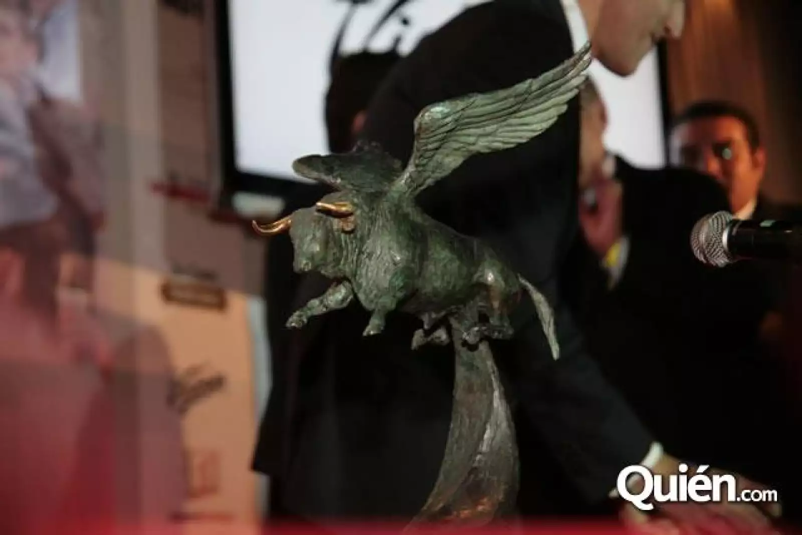 presentacion libro Pajarito