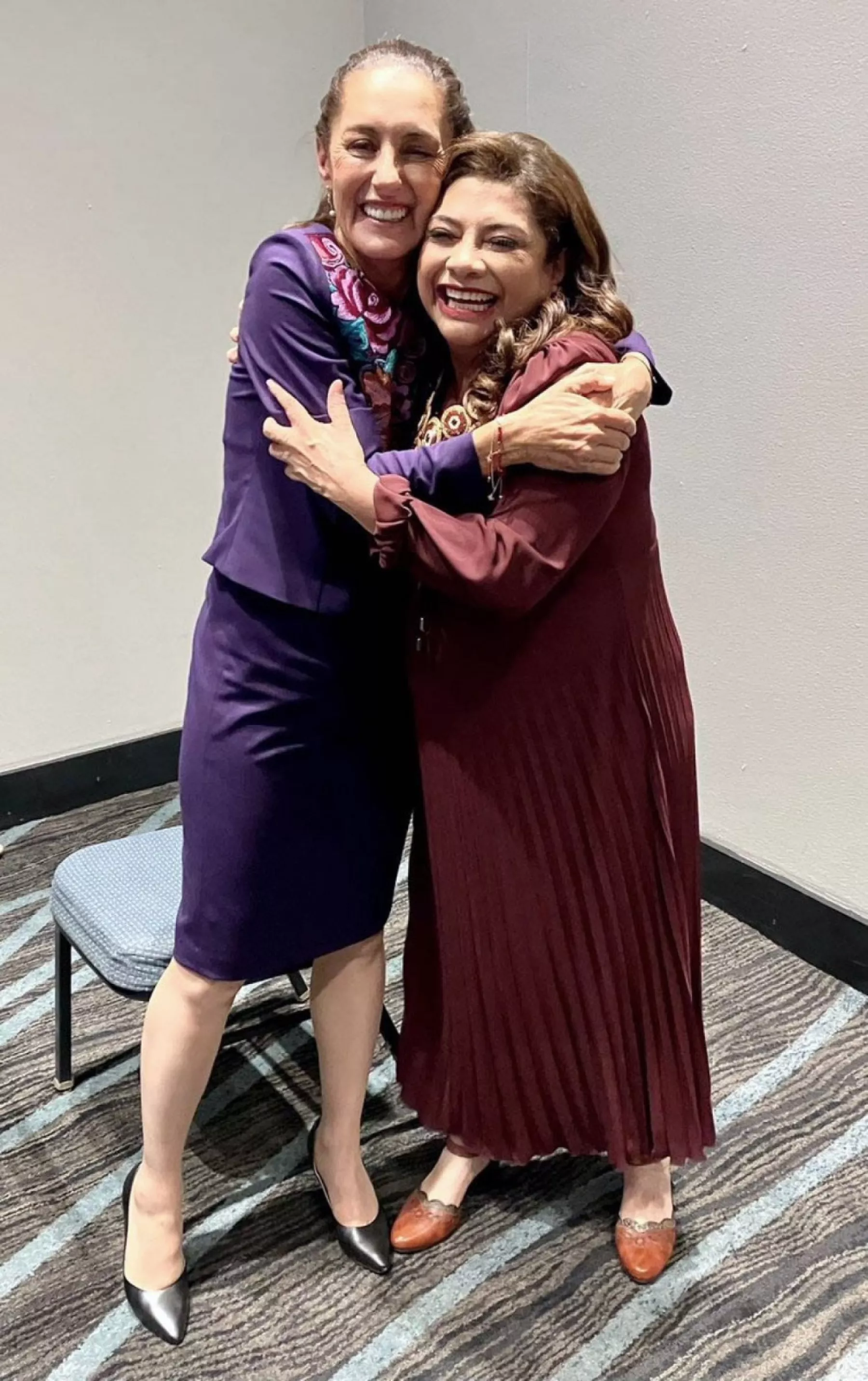 Clara Brugada y Claudia Sheinbaum