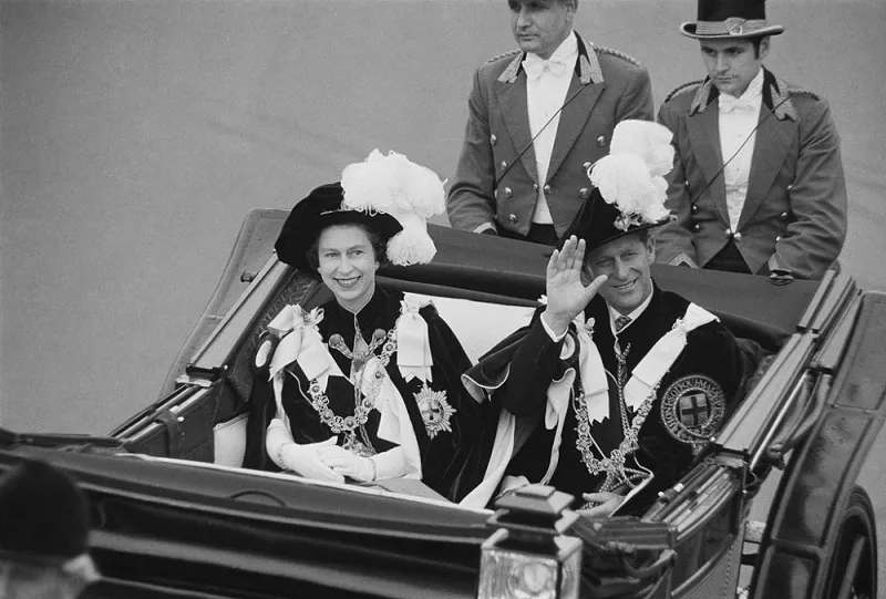 Reina Isabel II y el duque de Edimburgo