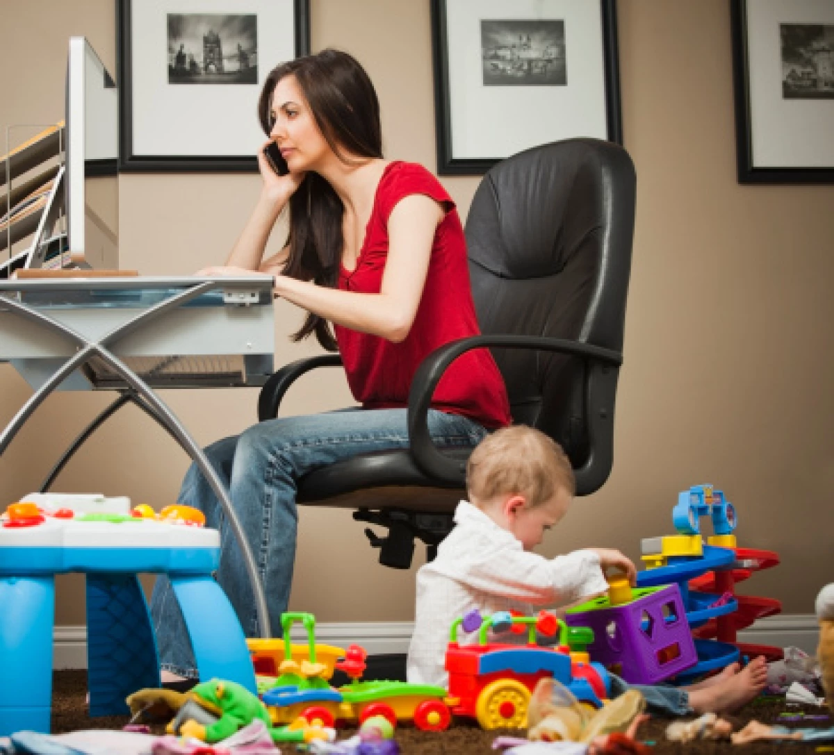 El modelo de PlayMommy permite que las madres tomen los cursos en forma presencial o vía internet.