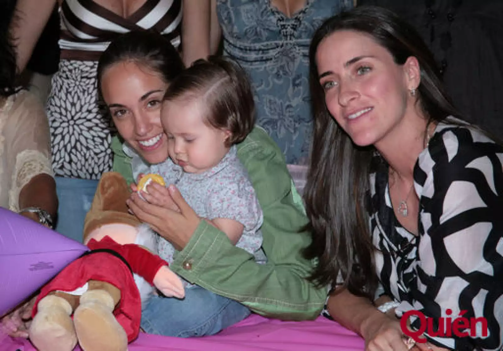 Gia Hidalgo, Olivia Peralta, Raquel Peralta