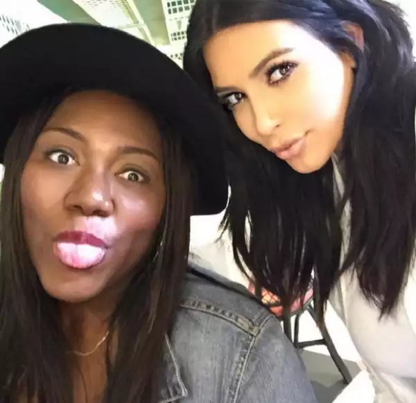 Kim también publicó en sus redes sociales una imagen en donde además de felicitar a su fan, también le agradece por todo el apoyo y amor incondicional que le ha tenido todo este tiempo.