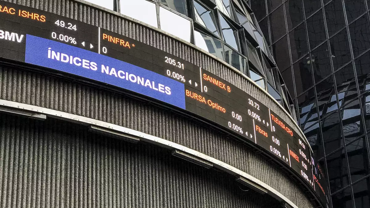 La BMV avanzaba tímidamente este martes impulsada por los títulos de la telefónica América Móvil. (Foto: Notimex)