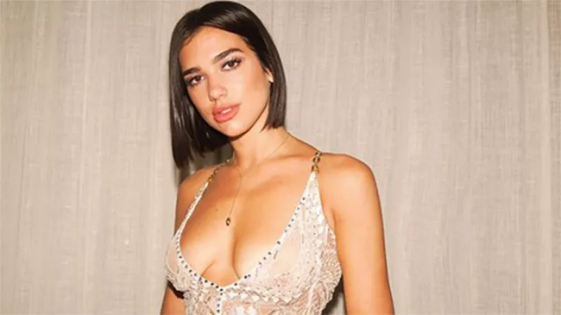 Los sneakers Adidas que Dua Lipa ama