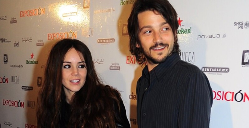 La actriz y ahora cantante se presentó en Jalisco con el dueto `Ella y el muerto´ y por supuesto que Diego Luna estuvo en primera fila apoyándola.