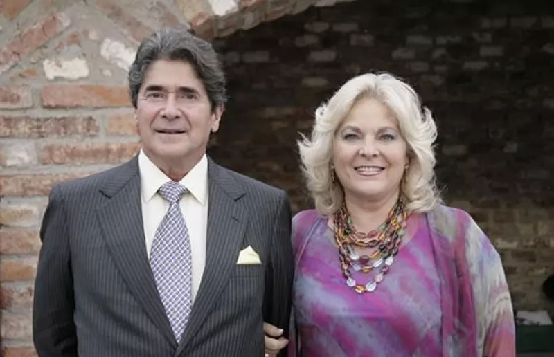 Conoce la historia de amor de tres de las parejas más queridas en México, por haber formado familias ejemplares.