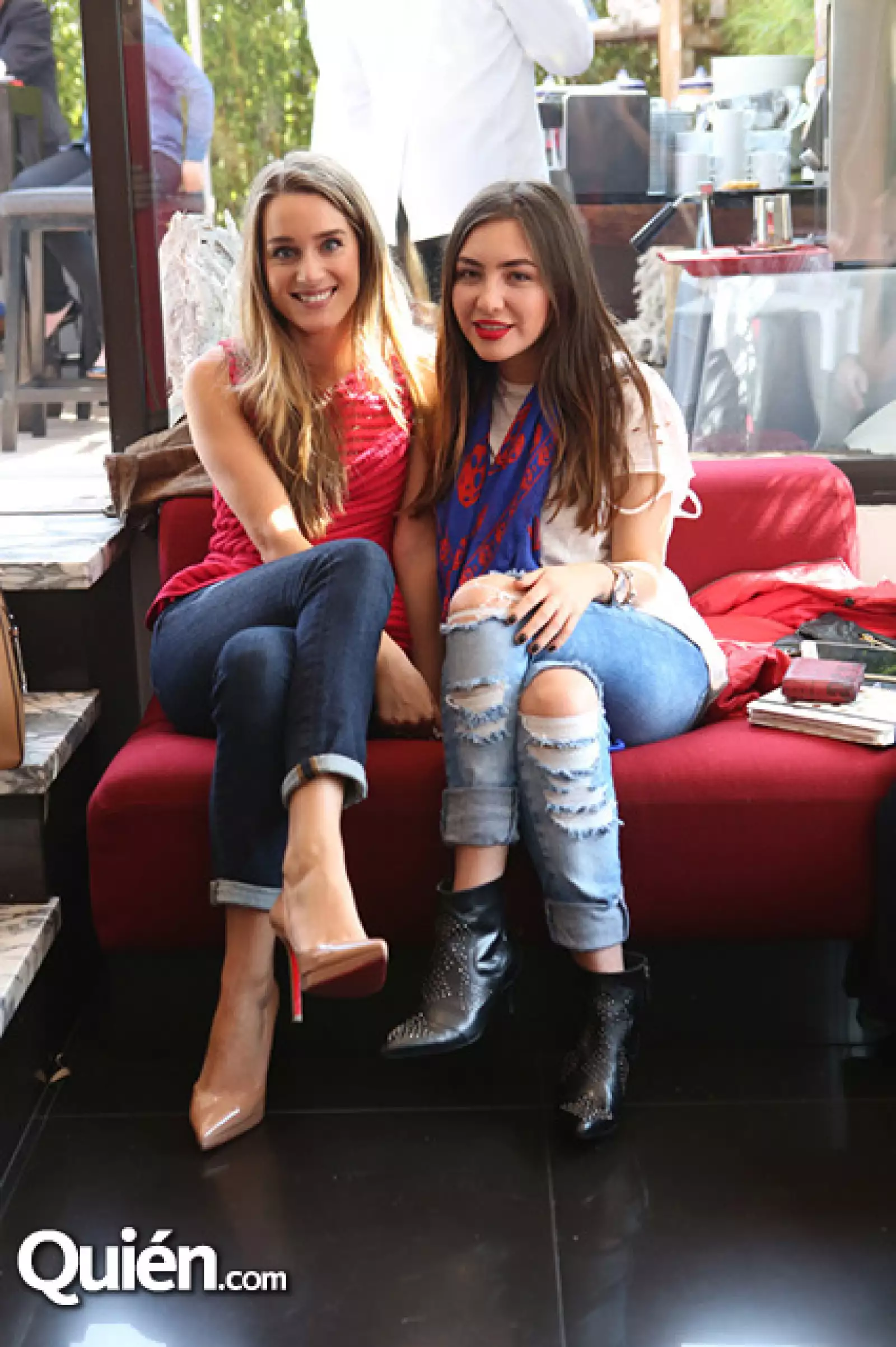 Pamela Cortés y Fernanda Hilmann