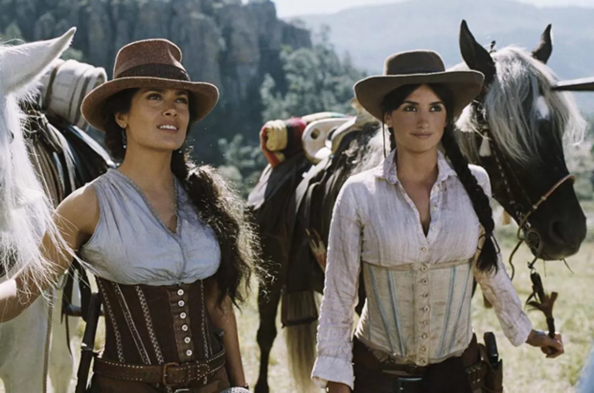 Las actrices se conocen desde que trabajaron en Bandidas.