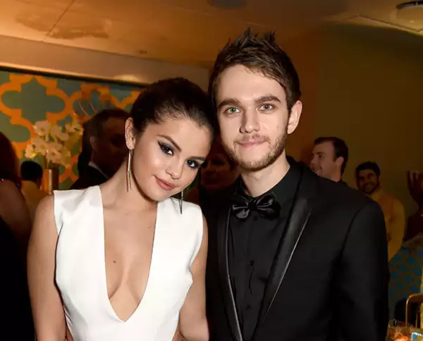 Así fueron vistos por primera vez Selena Gomez y Zedd en los Globos de Oro.