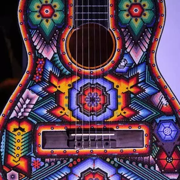 `El lenguaje del abuelo fuego: dos velas´ Autor: Rosa López