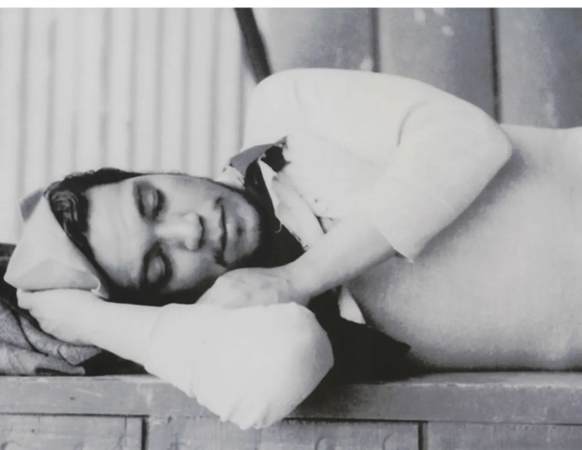 Cantinflas, con el atuendo que lo caracterizaba.