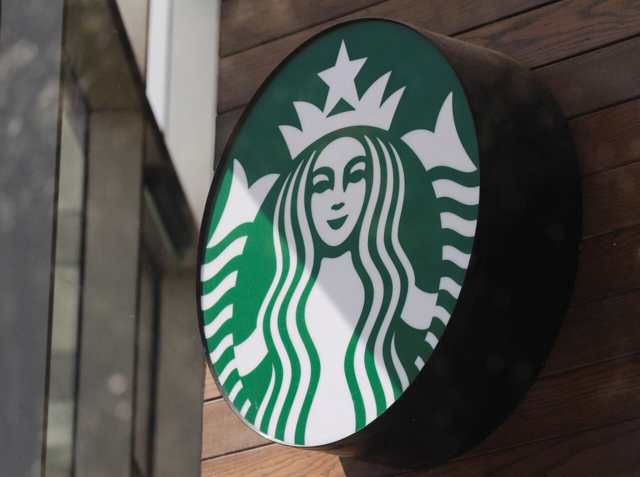 Jaime Vasquez asumirá la dirección de Starbucks  México tras salida de Francisco Tosso