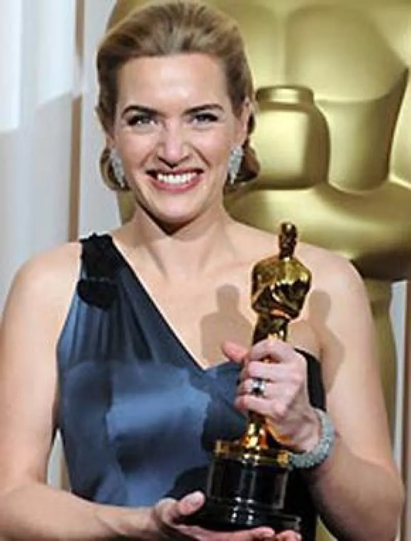 La actriz se llevó el premio a Mejor Actriz por su papel en The Reader.