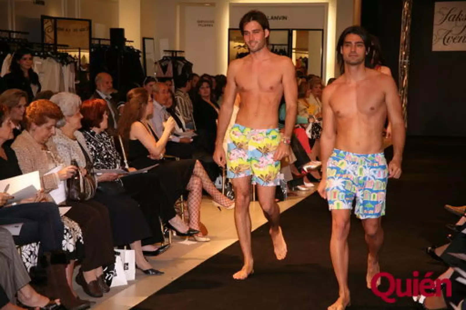 Aspecto. desfile Saks