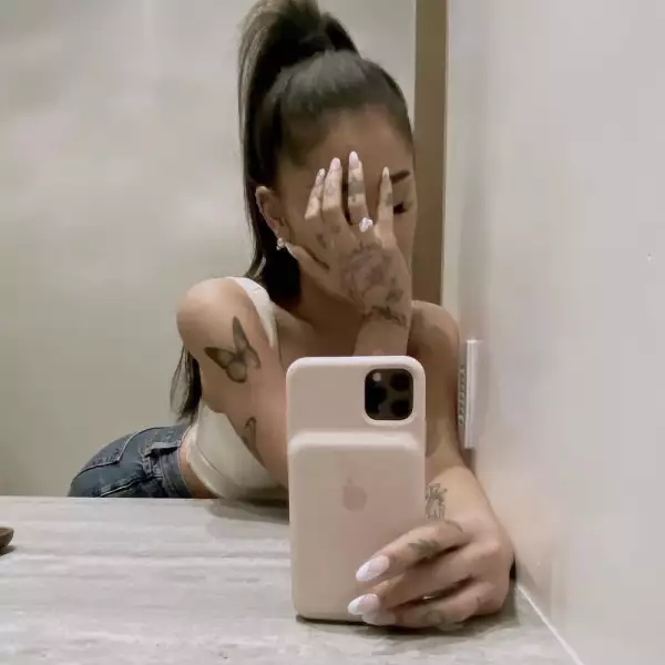 ariana-anillo.jpeg