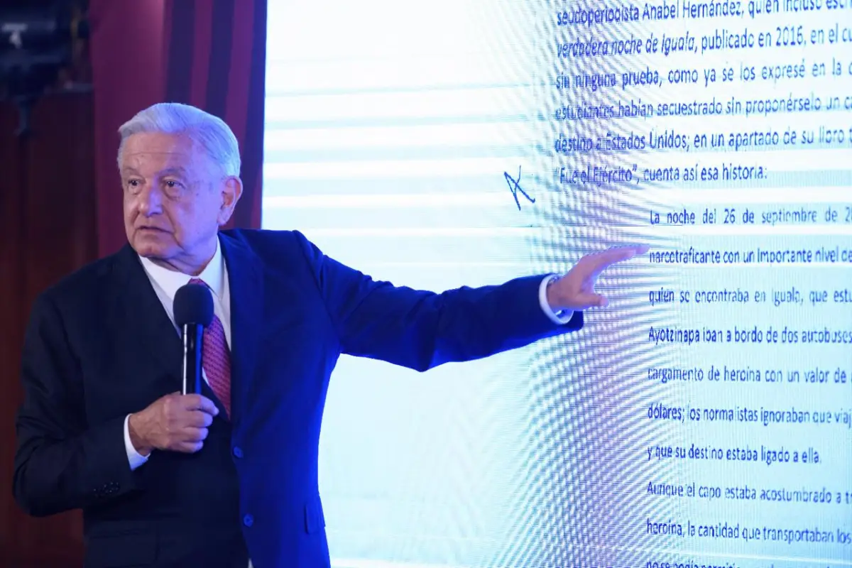 amlo-ayotzinapa-10-años.jpeg