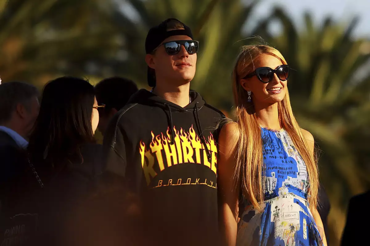 Paris Hilton y Chris Zylka 