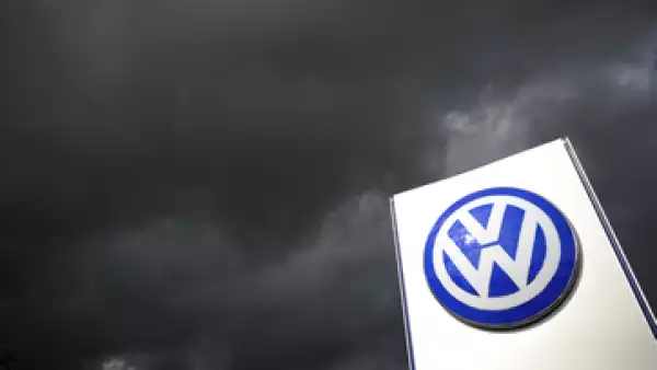 La marca solicitó a los autos modelos 2010 a 2014 actualizar los sistemas en sus equipos antes de realizar las inspecciones de emisiones (Foto: Getty Images/Archivo )