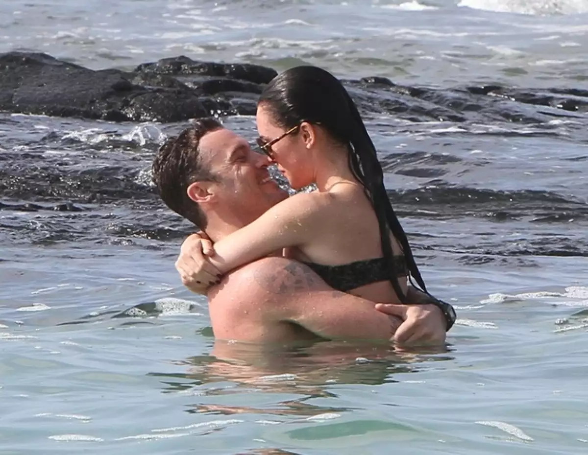 Una vocera de la actriz de 24 años dijo que ésta se casará con su novio de años, el actor Brian Austin Green, de 36.