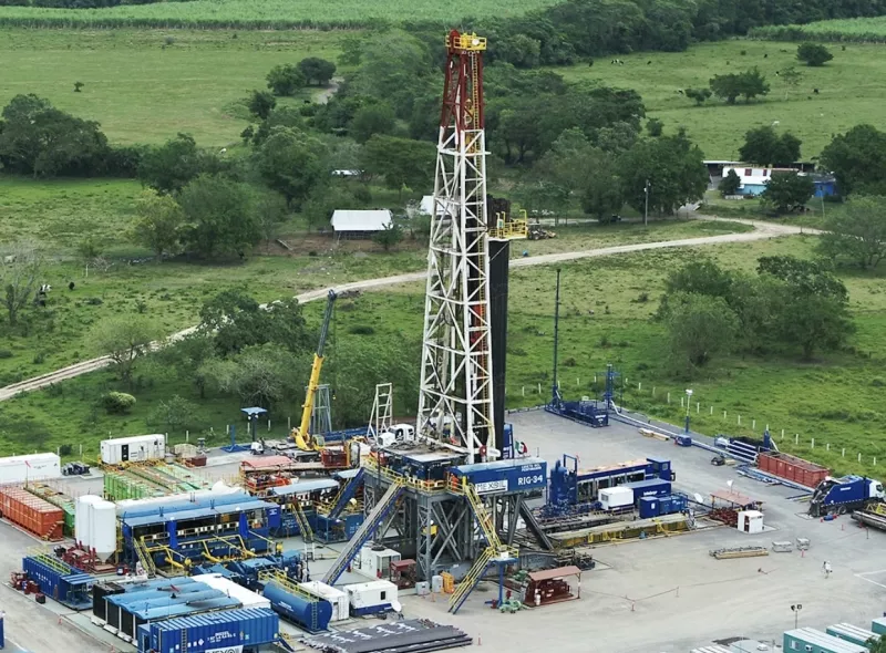 Pemex abre la puerta al capital privado en busca de oxígeno, pero los impagos amenazan la apuesta