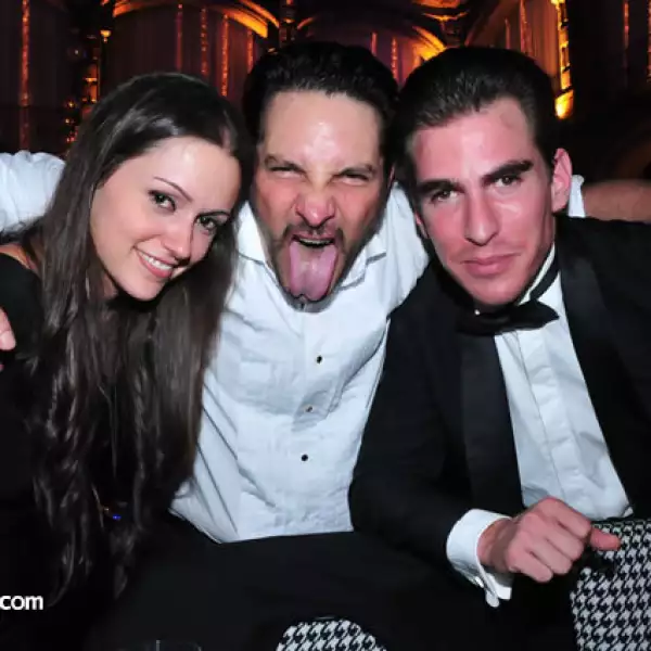 Adriana Sánchez,Alexis Rovzar,Julio Azcárraga