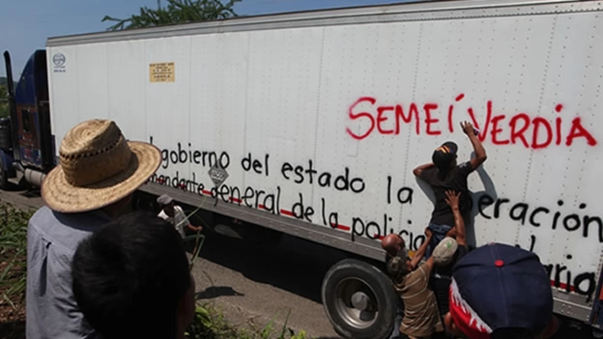 protesta, semei verdia, ostula, aquila, michoacan