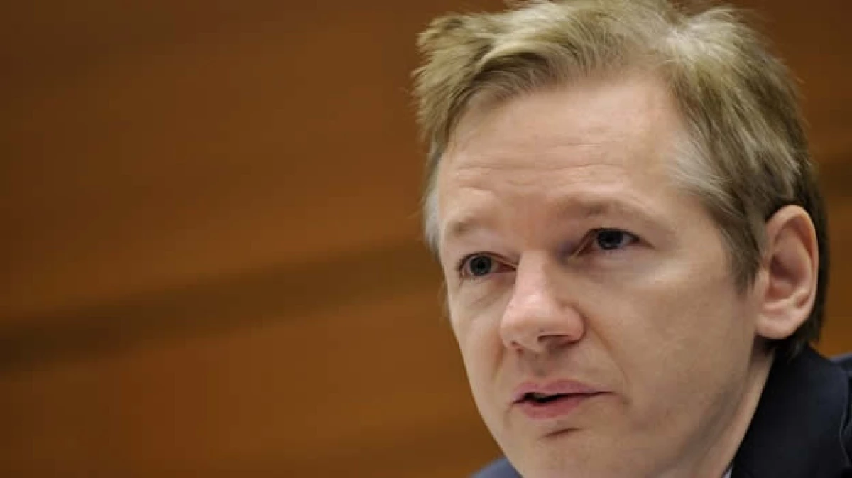 assange-policia