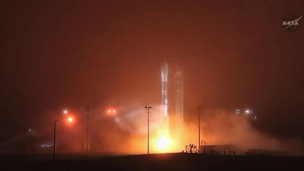 Momentos en que el ?Orbiting Carbon Observatory ?de la NASA despega desde California hacia la órbita
