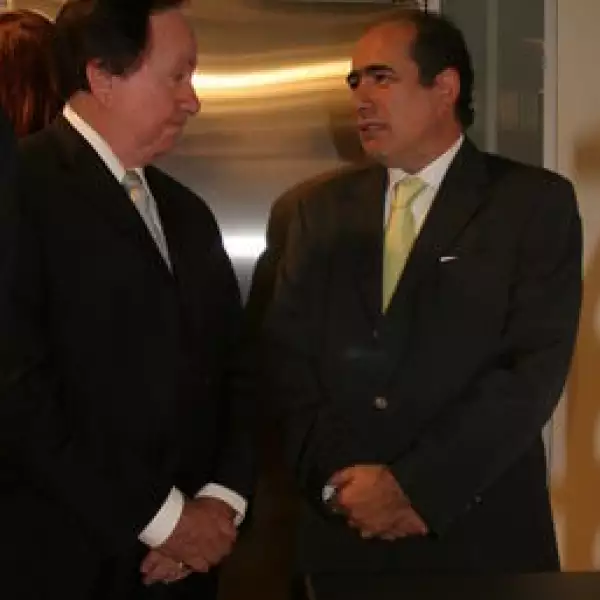 Luis Marroquín, Urbano Pérez