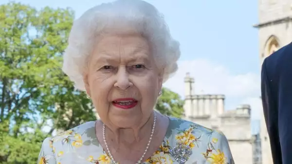 Reina Isabel II