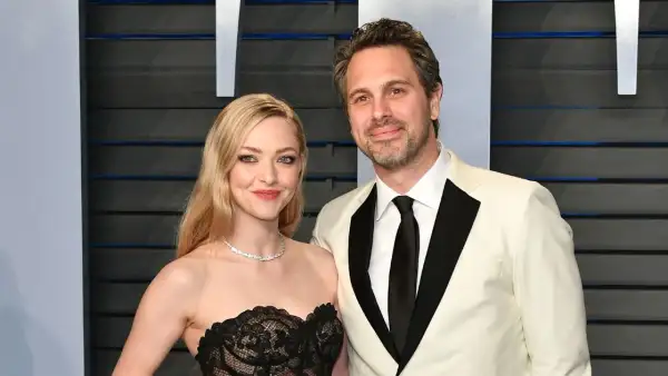 Amanda Seyfried y Thomas Sadoski 