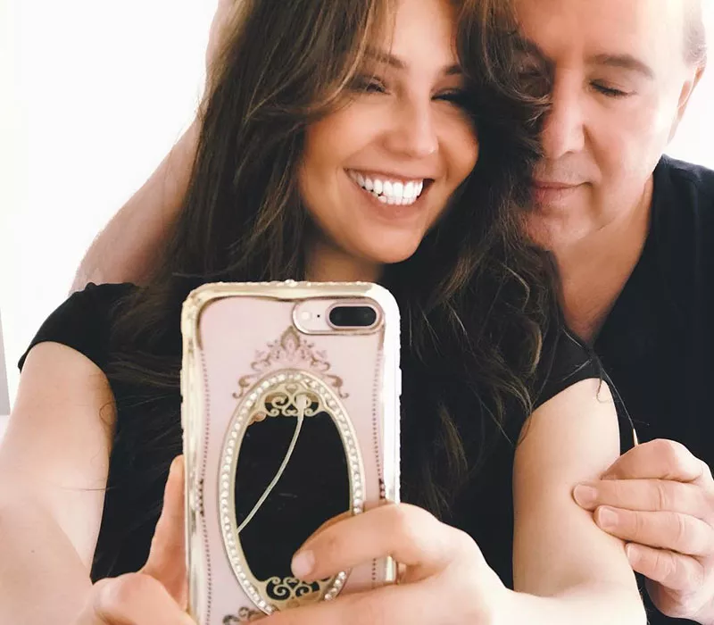 Thalía y Tommy Mottola