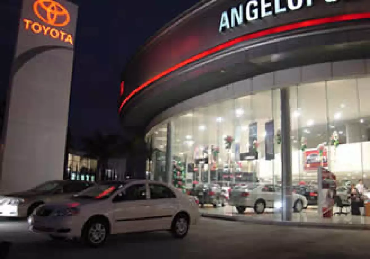 Sólo las agencias de autos que no generen ISR contarán con el apoyo federal. (Foto: Cortesía Toyota)