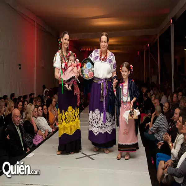Desfile Tres Generaciones Map