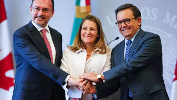 180725 freeland mexico reu.jpg