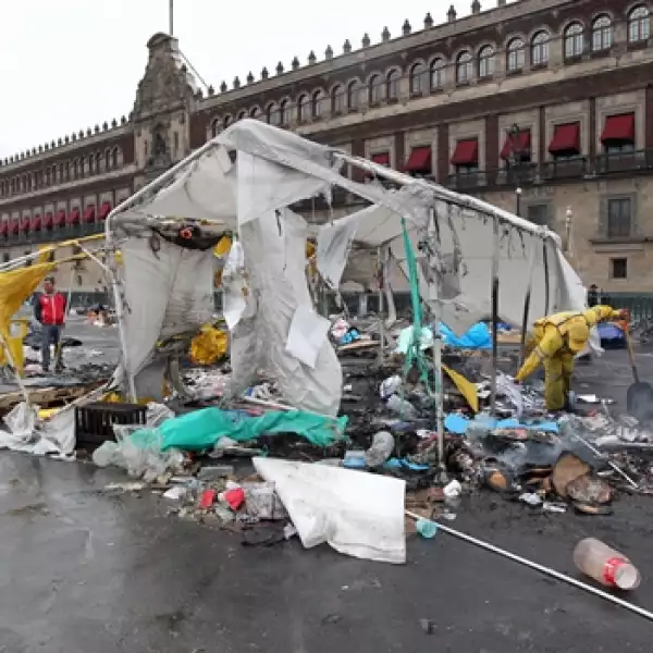 Limpieza del Zócalo7