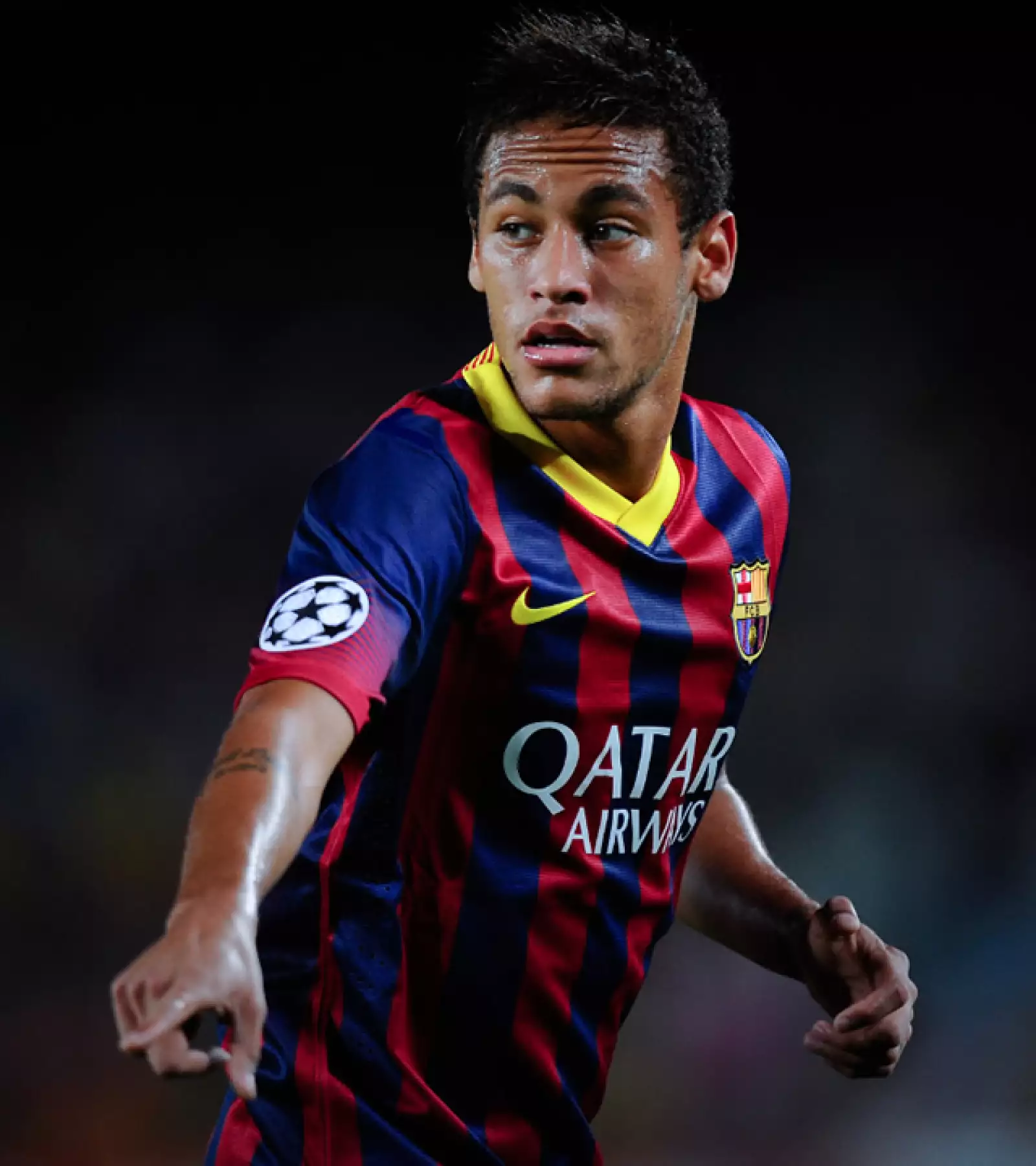 1. Neymar - Brasil La estrella de Brasil no podía faltar, ¡Neymar y su juvenil look lograron entrar a nuestra lista!