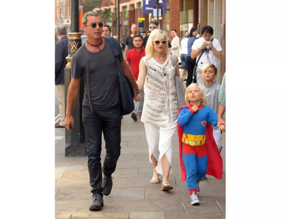 Todo parece indicar que la cantante y su esposo Gavin Rossdale esperan la llegada de su tercer hijo, esto de acuerdo a la publicación In Touch.