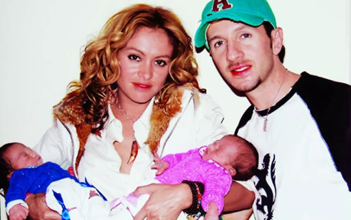 En 2006, Paulina Rubio fue la madrina de los mellizos de Oscar Madrazo.