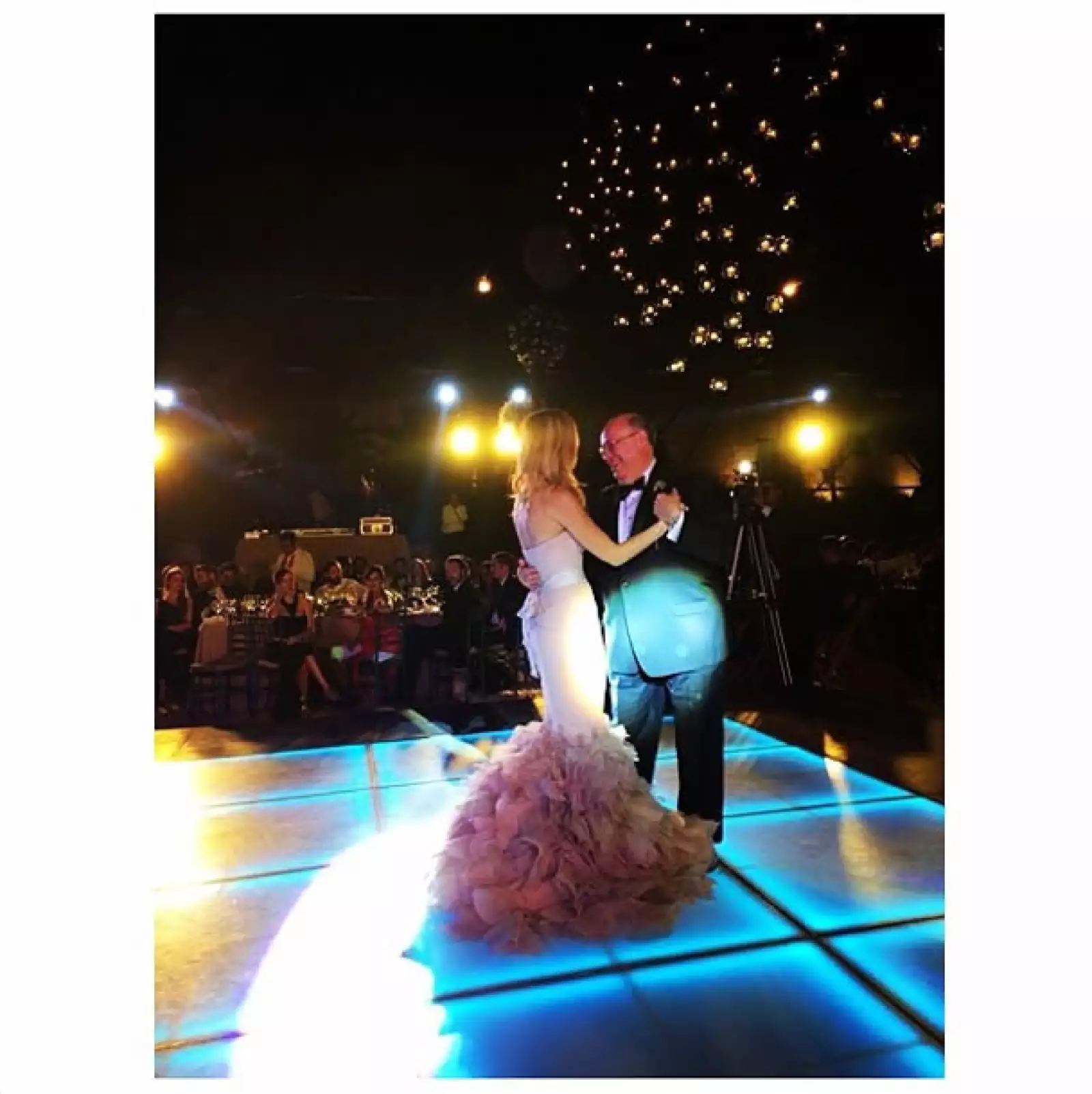 Manne bailando con