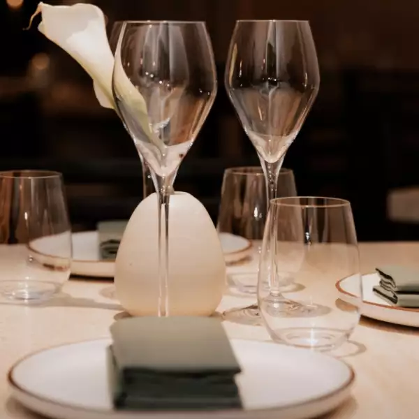 Life and Style celebra portada de Primavera con Lucho Martínez en restaurante Em