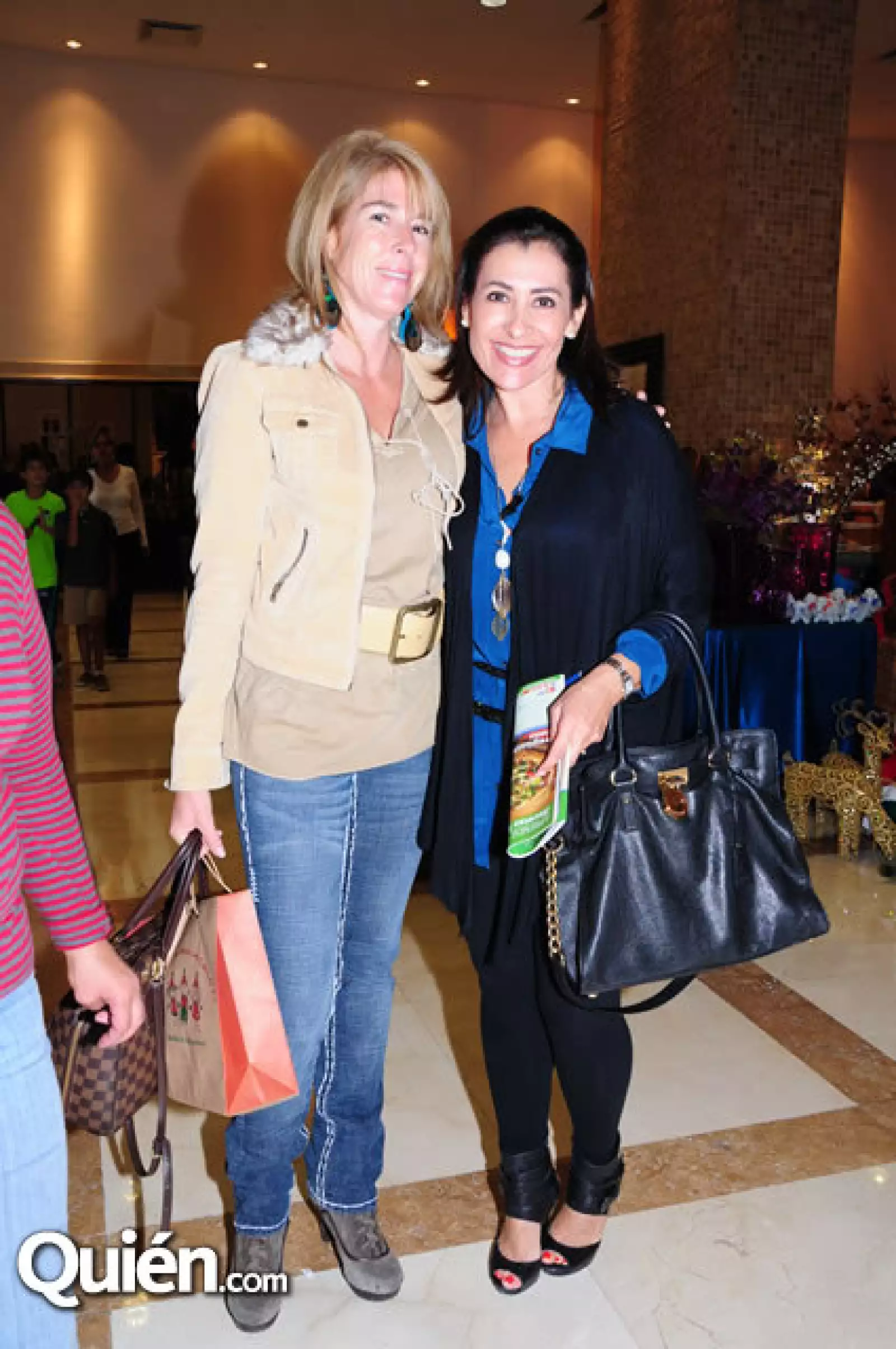 Denisse Creel,Ale de Flores