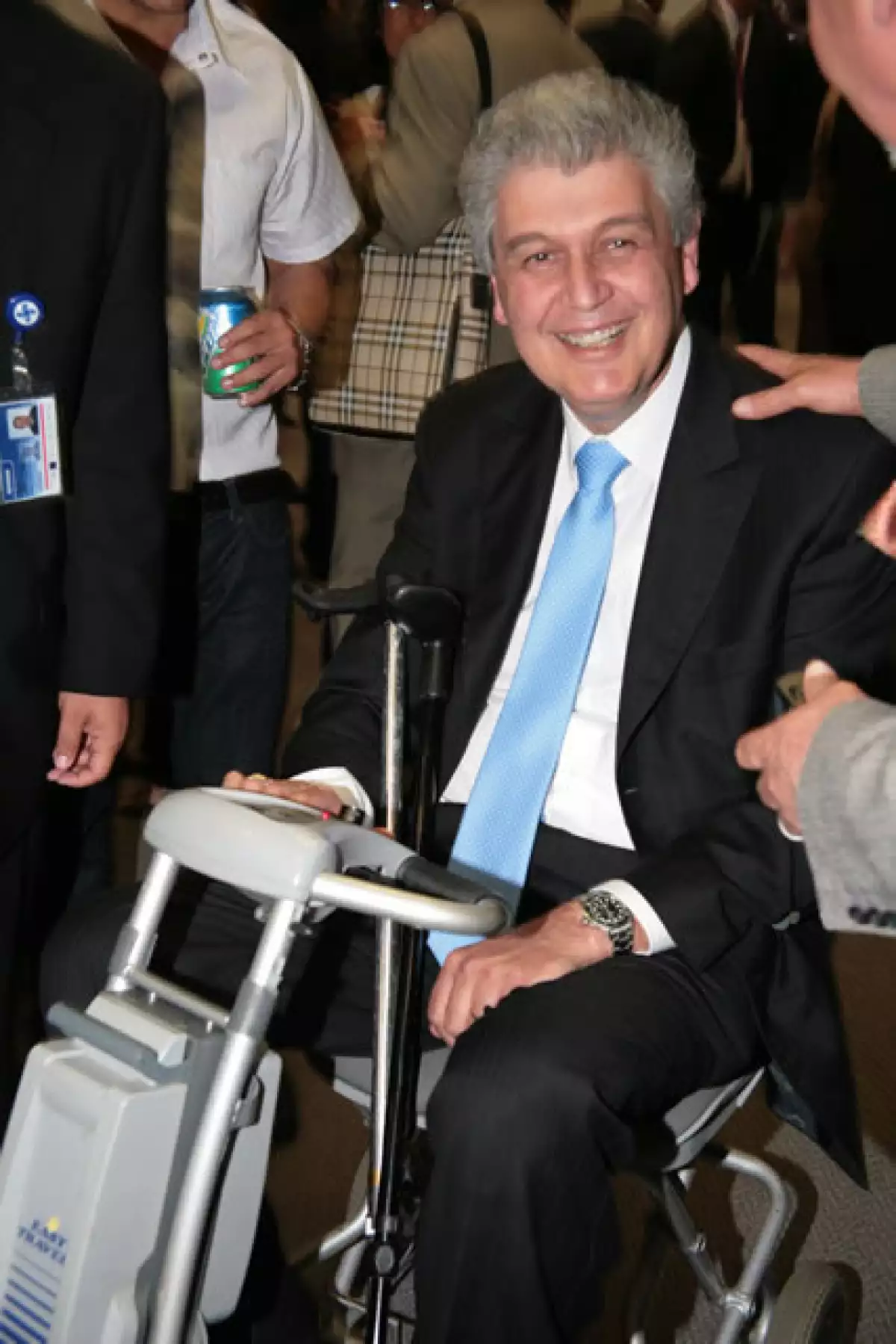 La CMB entrega reconocimiento a Carlos Slim