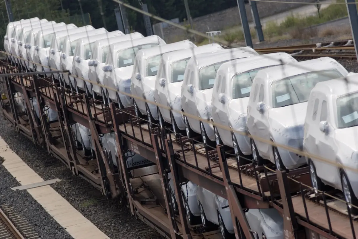 Exportacion autos tren